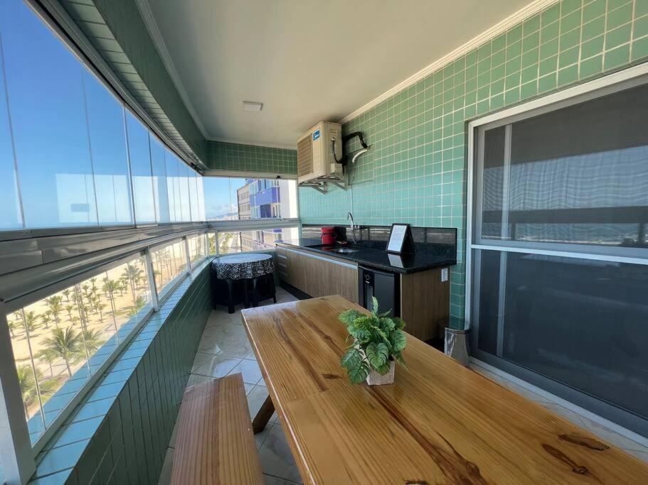 Apartamento Guilhermina De Frente Para O Mar Praia Grande  Exterior photo